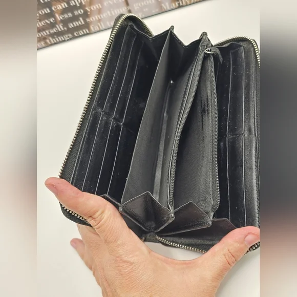 Gucci Guccissima Black GG Logo Coated Canvas Long Wallet - Picture 13 of 16